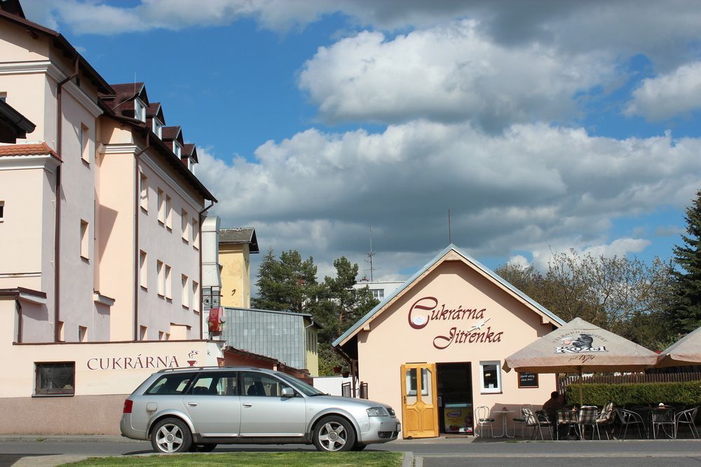 Konstantinovy Lázně Hotel Jitrenka מראה חיצוני תמונה