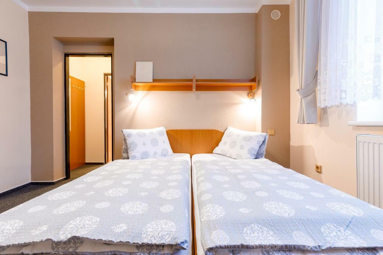 Konstantinovy Lázně Hotel Jitrenka מראה חיצוני תמונה